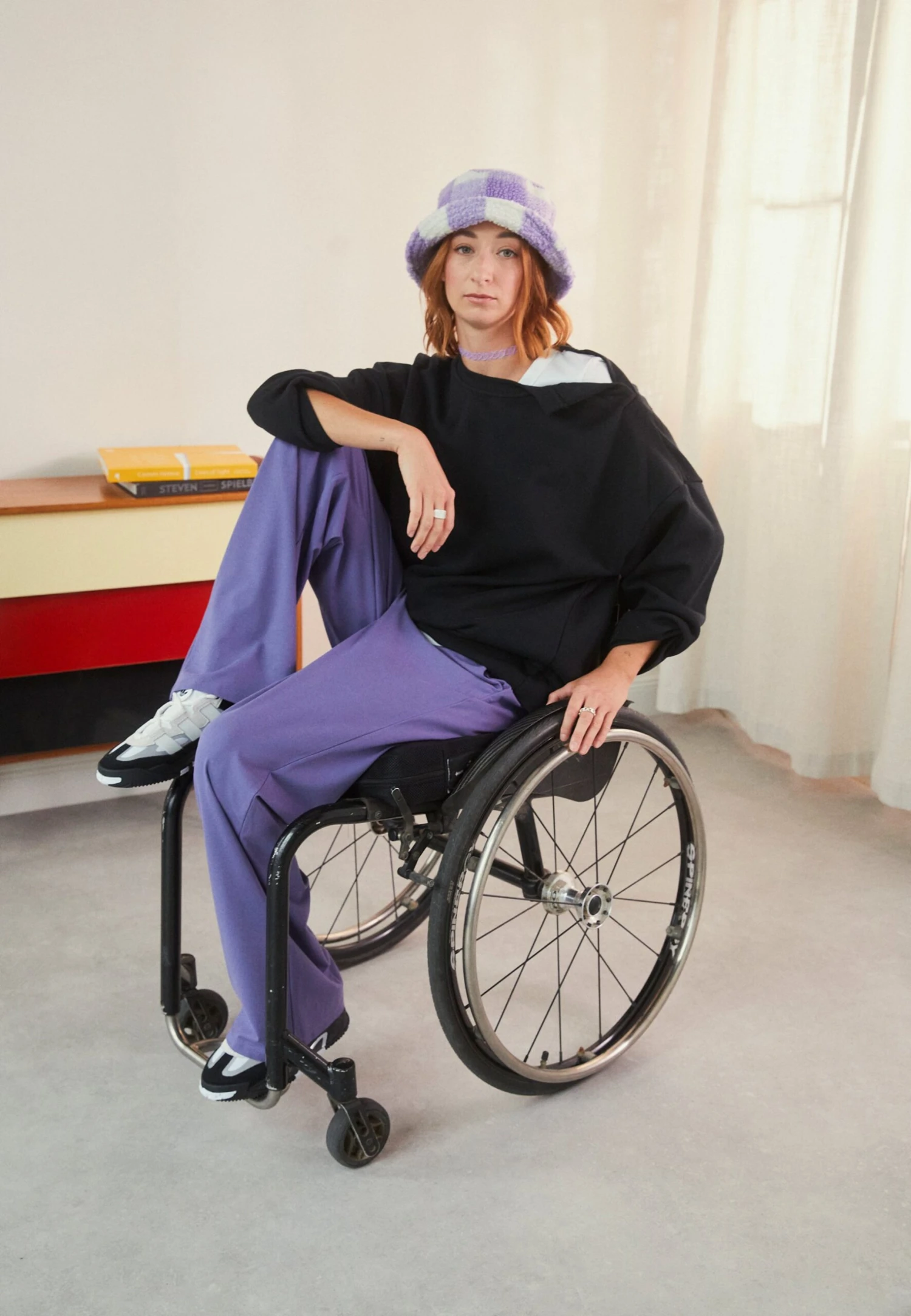 Even&Odd Sweatshirt - Black 4 Even&Odd Sweatshirt - Black – Image 2