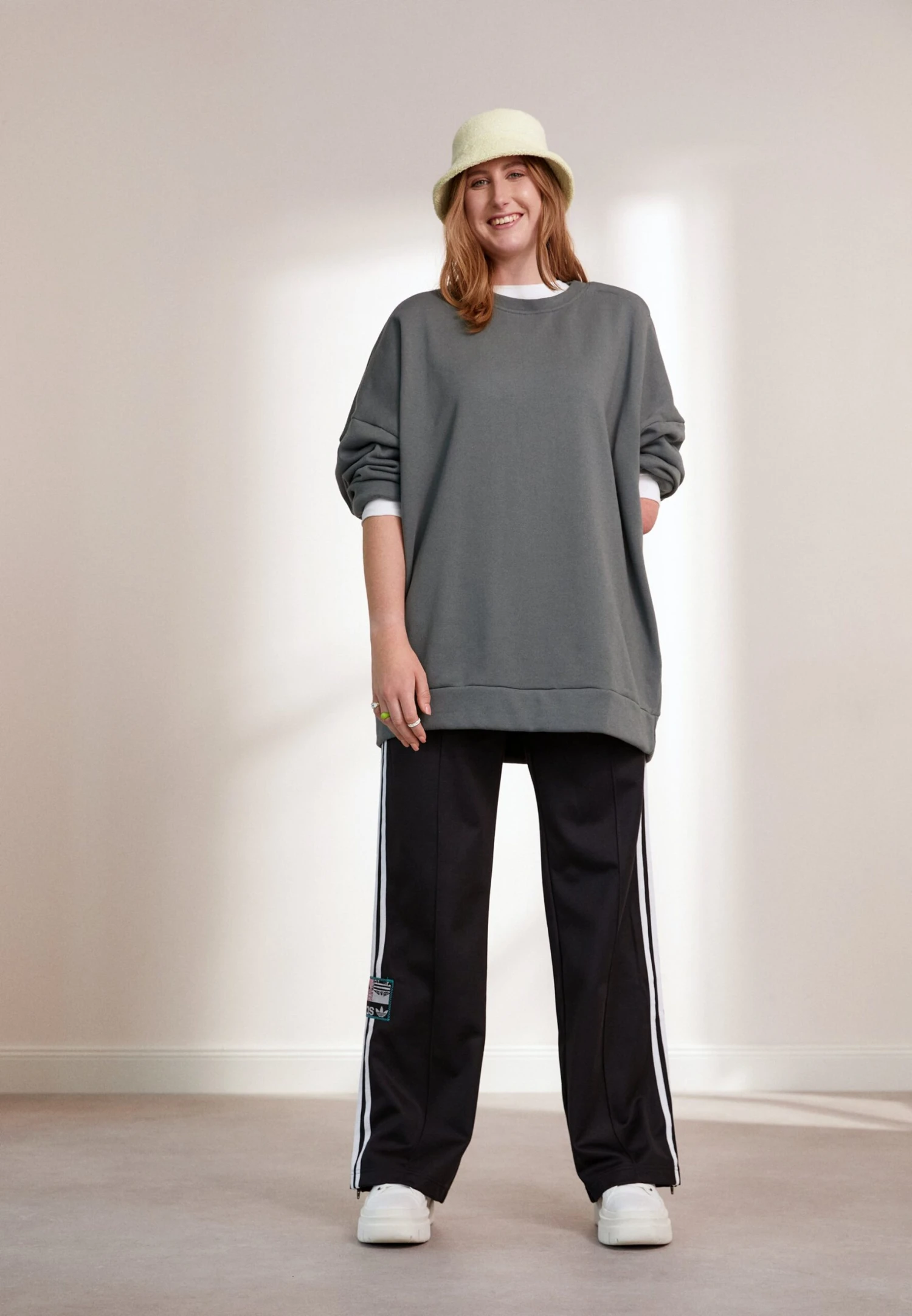 Even&Odd Sweatshirt - Green 4 Even&Odd Sweatshirt - Green – Image 2