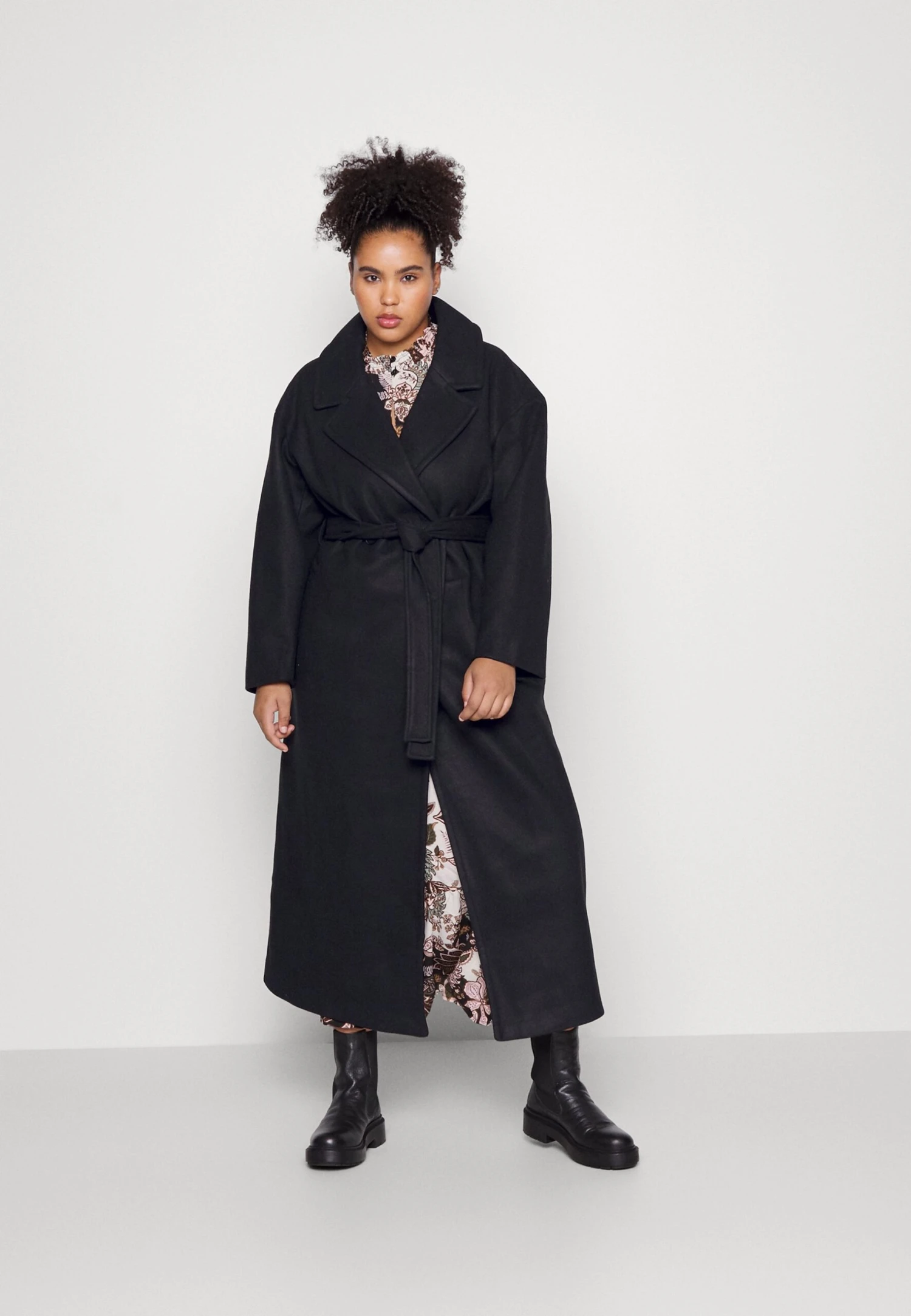 Manteau Classique - Black 3 Manteau Classique - Black