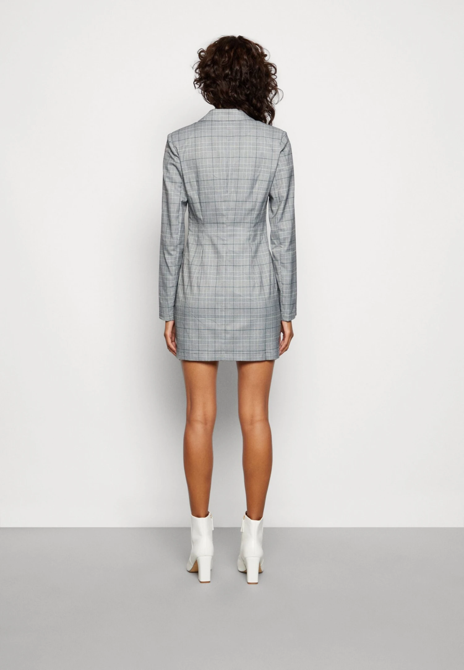 Even&Odd Robe Fourreau - Black/White 5 Even&Odd Robe Fourreau - Black/White – Image 3