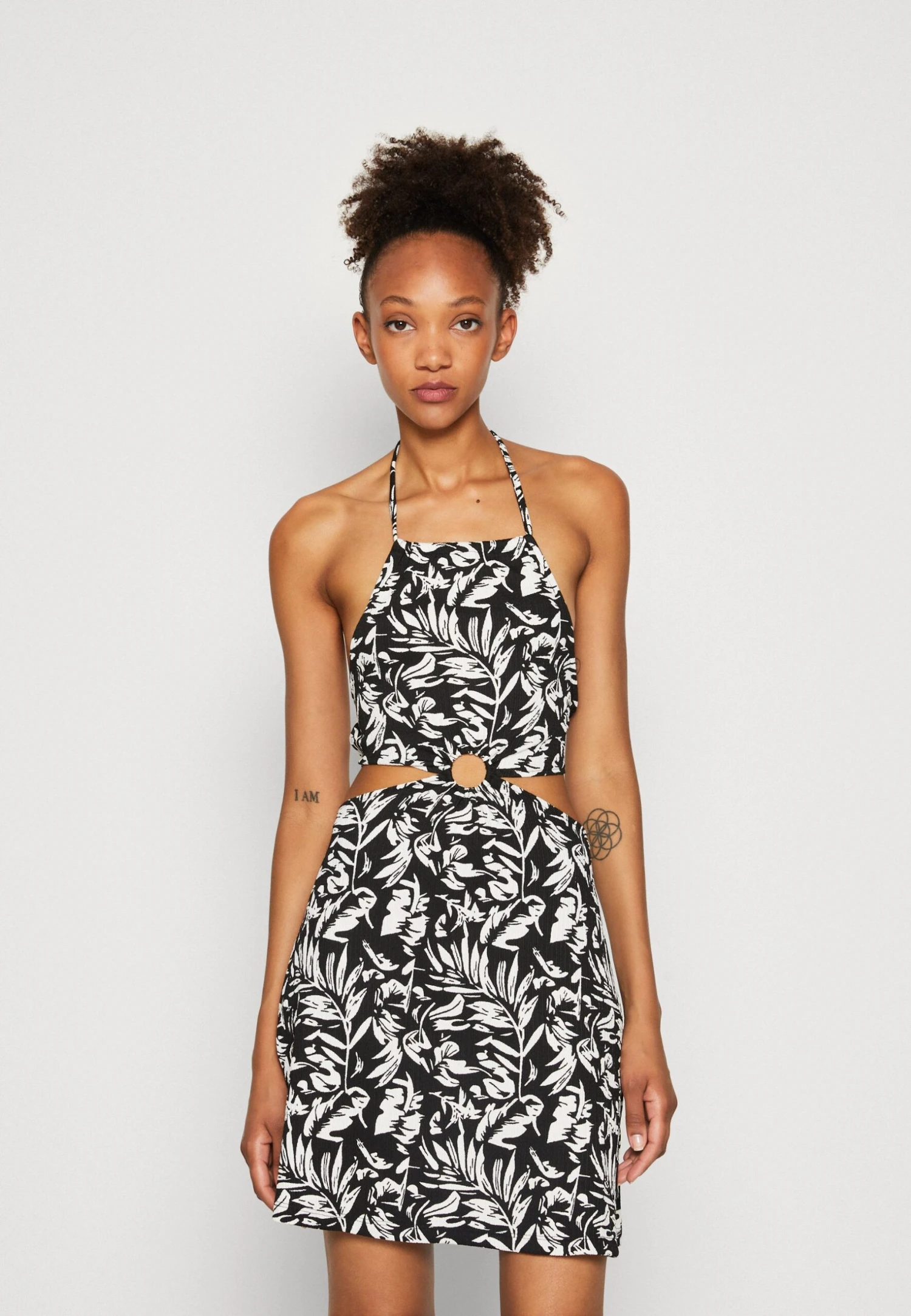 Even&Odd Robe De Jour - Black White 3 Even&Odd Robe De Jour - Black White