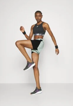 Short De Sport - Mint 9 Short De Sport - Mint -Even&Odd 4e956de0588a4d1dbe8928bb60e6854d