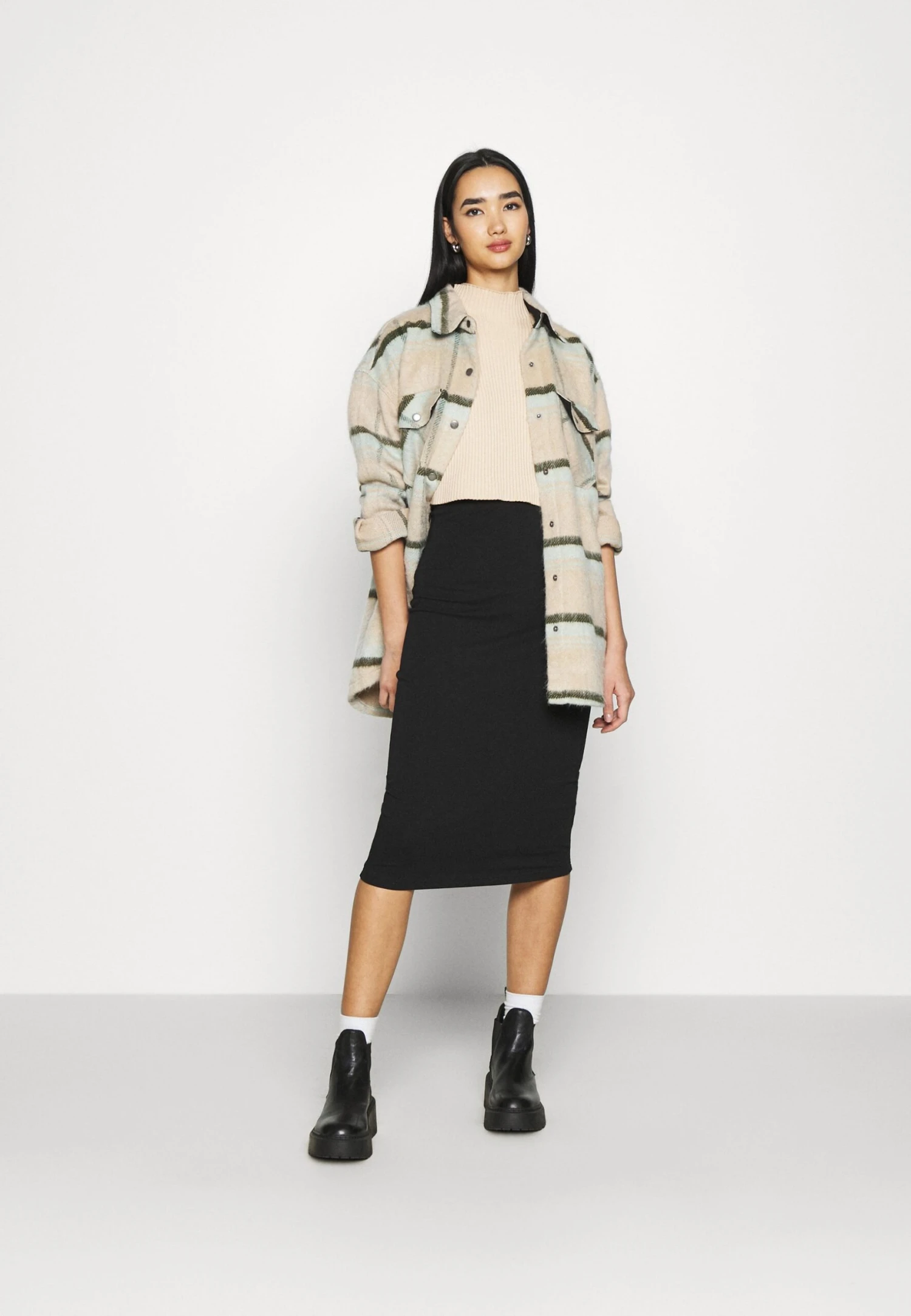 Even&Odd 2 Pack - Jupe Crayon - Black/Bordeaux 4 Even&Odd 2 Pack - Jupe Crayon - Black/Bordeaux – Image 2