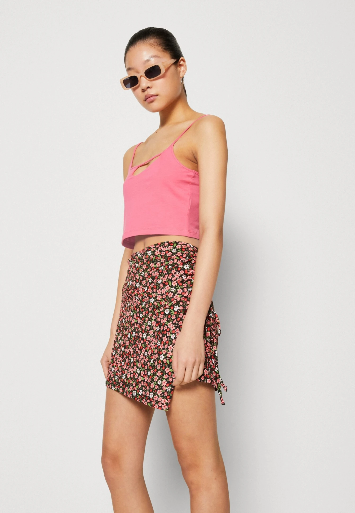 Even&Odd Short - Black/Multi-Coloured 6 Even&Odd Short - Black/Multi-Coloured – Image 4