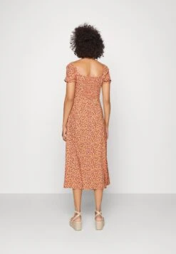 Even&Odd Robe De Jour - Red/White 9 Even&Odd Robe De Jour - Red/White -Even&Odd 667024f1af344fffaf78324ef421b2c6