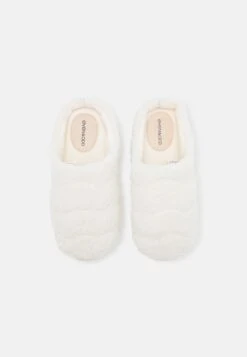 Even&Odd Chaussons - Off-White 13 Even&Odd Chaussons - Off-White -Even&Odd 68a2a8860e8e4a2e8c4a995170417e9b