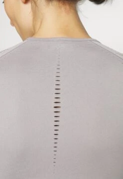 T-Shirt À Manches Longues - Grey 15 T-Shirt À Manches Longues - Grey -Even&Odd 6dc242e0327247be92569f2ea8a37f03