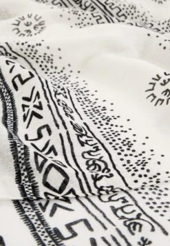 Even&Odd Écharpe - Black/White 15 Even&Odd Écharpe - Black/White -Even&Odd 7bfedda5a0af436abd0fe595ae2e56eb