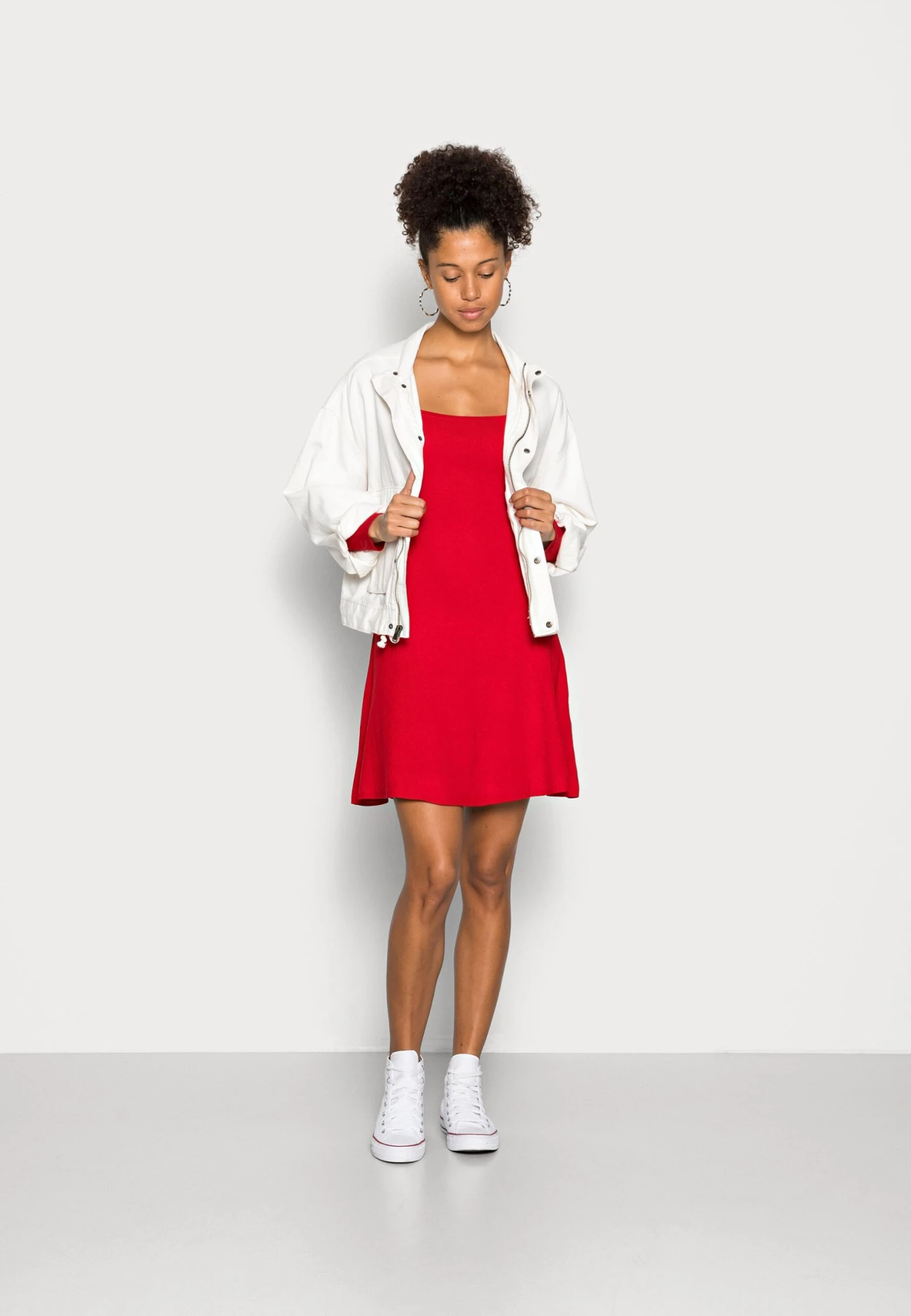 Even&Odd Eckiger Ausschnitt Mini Strickkleid - Robe Pull - Red 4 Even&Odd Eckiger Ausschnitt Mini Strickkleid - Robe Pull - Red – Image 2