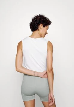 Débardeur - Off-White 10 Débardeur - Off-White -Even&Odd 7e3c4444f2f94154b3e5ab06f132af3b