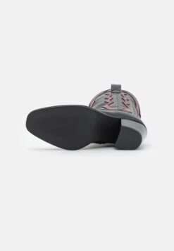 Even&Odd Santiags - Black 12 Even&Odd Santiags - Black -Even&Odd 8eaf4133d02548aca1c76221707e332e