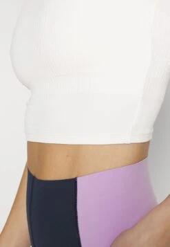 T-Shirt Basique - Cloud Dancer 15 T-Shirt Basique - Cloud Dancer -Even&Odd 95ad4011553a4033b808444bd0f3bca0