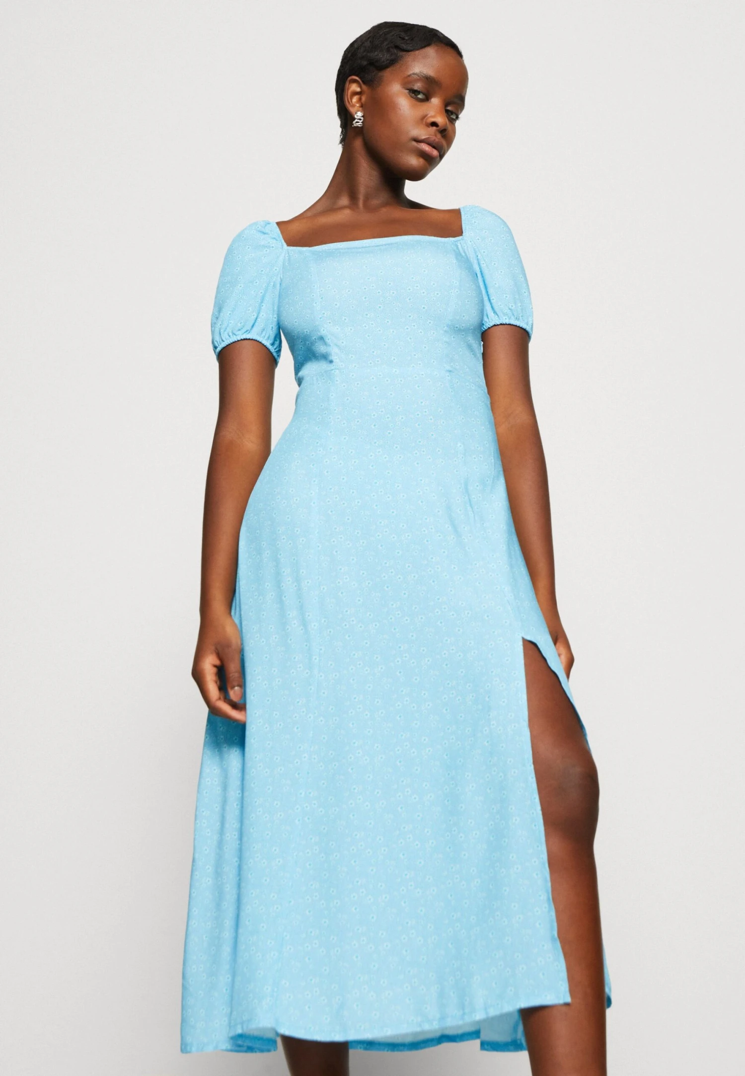 Even&Odd Robe De Jour - Light Blue/White 6 Even&Odd Robe De Jour - Light Blue/White – Image 4