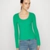 Even&Odd Ribbed - Variegated - Pullover - Green 1 Even&Odd Ribbed - Variegated - Pullover - Green -Even&Odd 9cbc536656094ed2a7f6f3b8d272f756