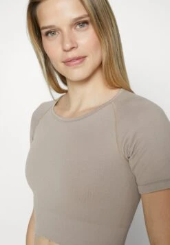 T-Shirt Imprimé - Taupe 13 T-Shirt Imprimé - Taupe -Even&Odd a35d217175e447d0a4747d1cbab8053b