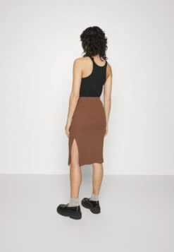 Pencil Skirt With Slit - Jupe Crayon - Brown -Even&Odd c9fa84346b7f4a1b95726dee77e1027d