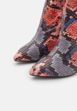 Even&Odd Bottes À Talons Hauts - Red 11 Even&Odd Bottes À Talons Hauts - Red -Even&Odd e2b399afa2a14f289d33f839df5ffcf2