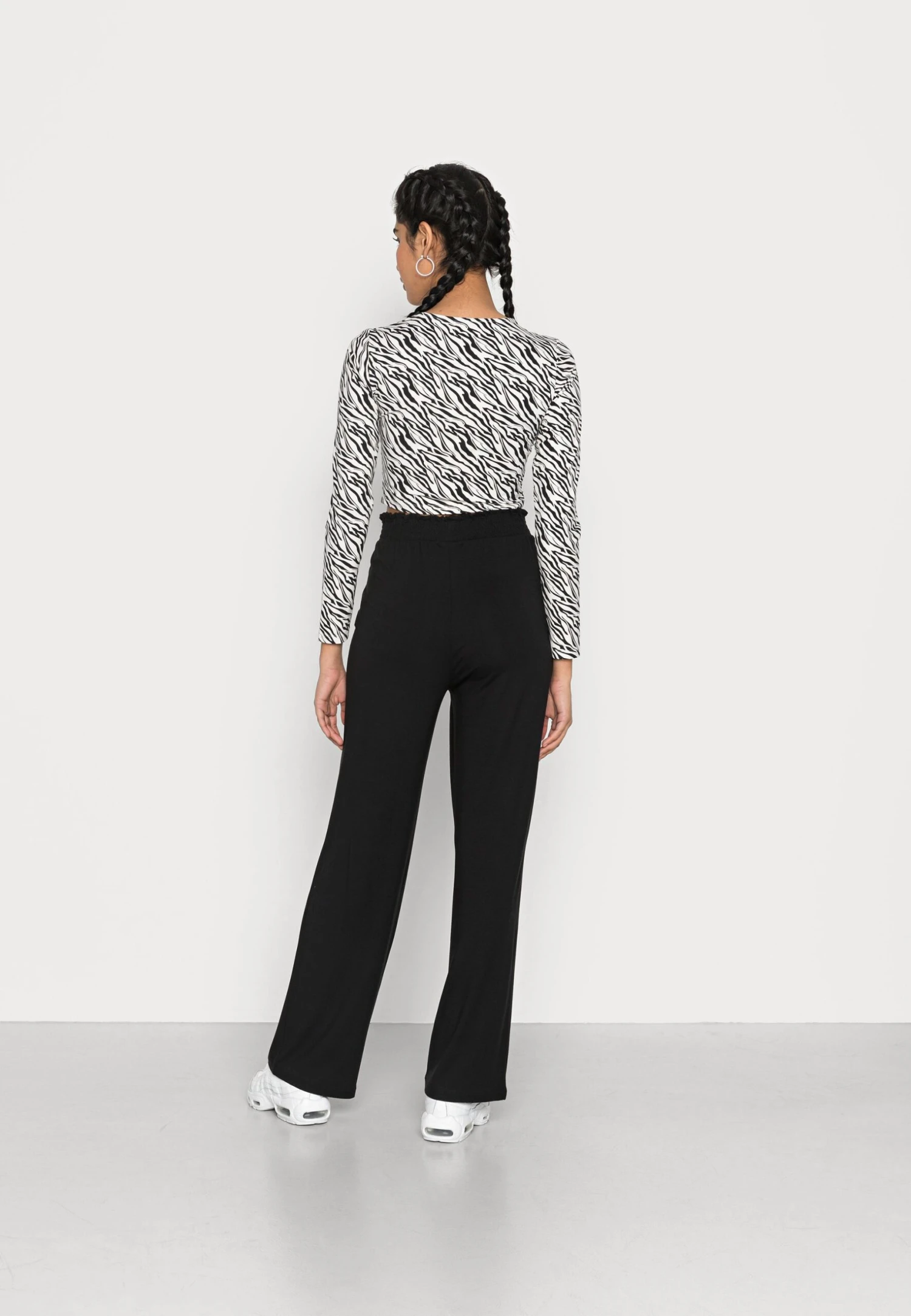 Even&Odd Pantalon Classique - Black 5 Even&Odd Pantalon Classique - Black – Image 3